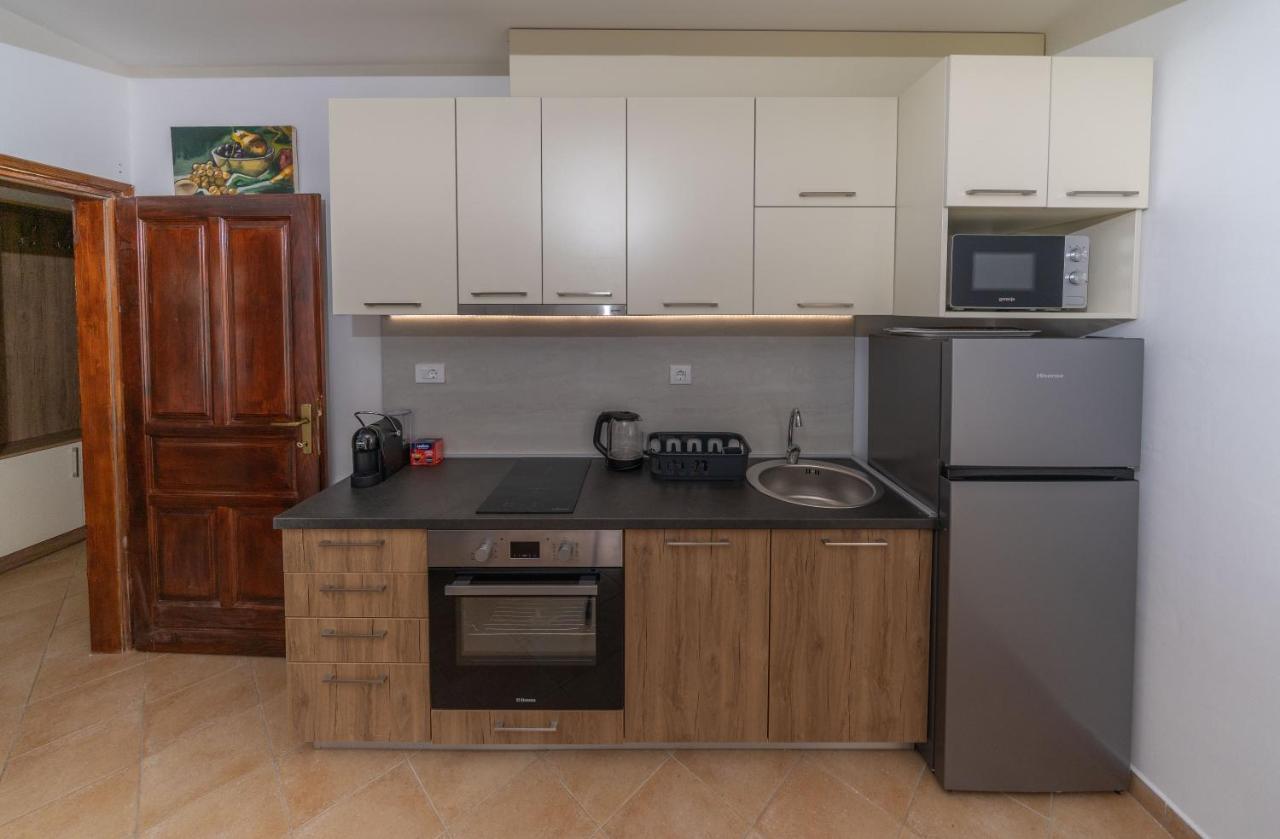Dobrota Blue Appartement Kotor Buitenkant foto