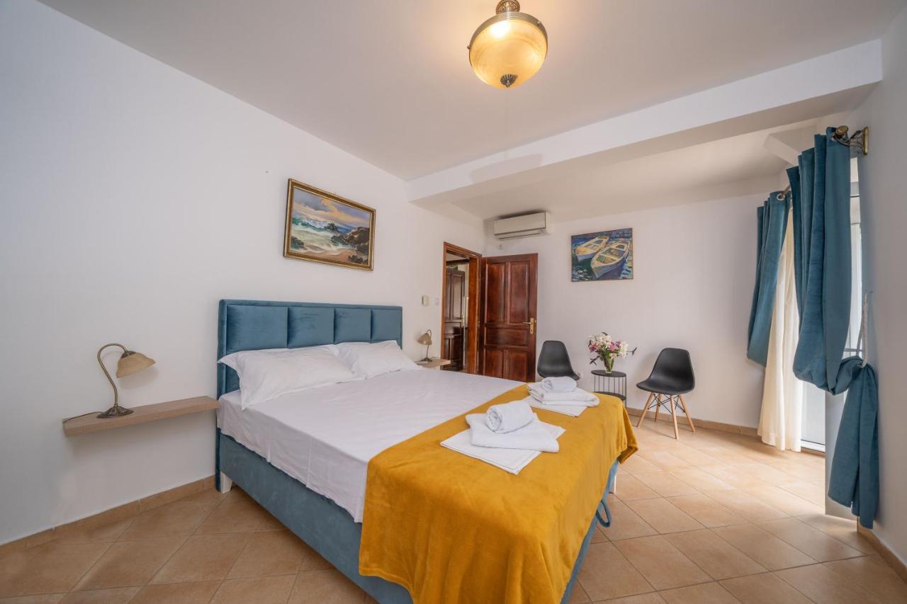 Dobrota Blue Appartement Kotor Buitenkant foto