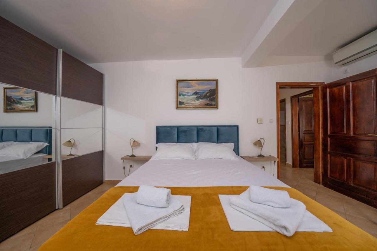 Dobrota Blue Appartement Kotor Buitenkant foto