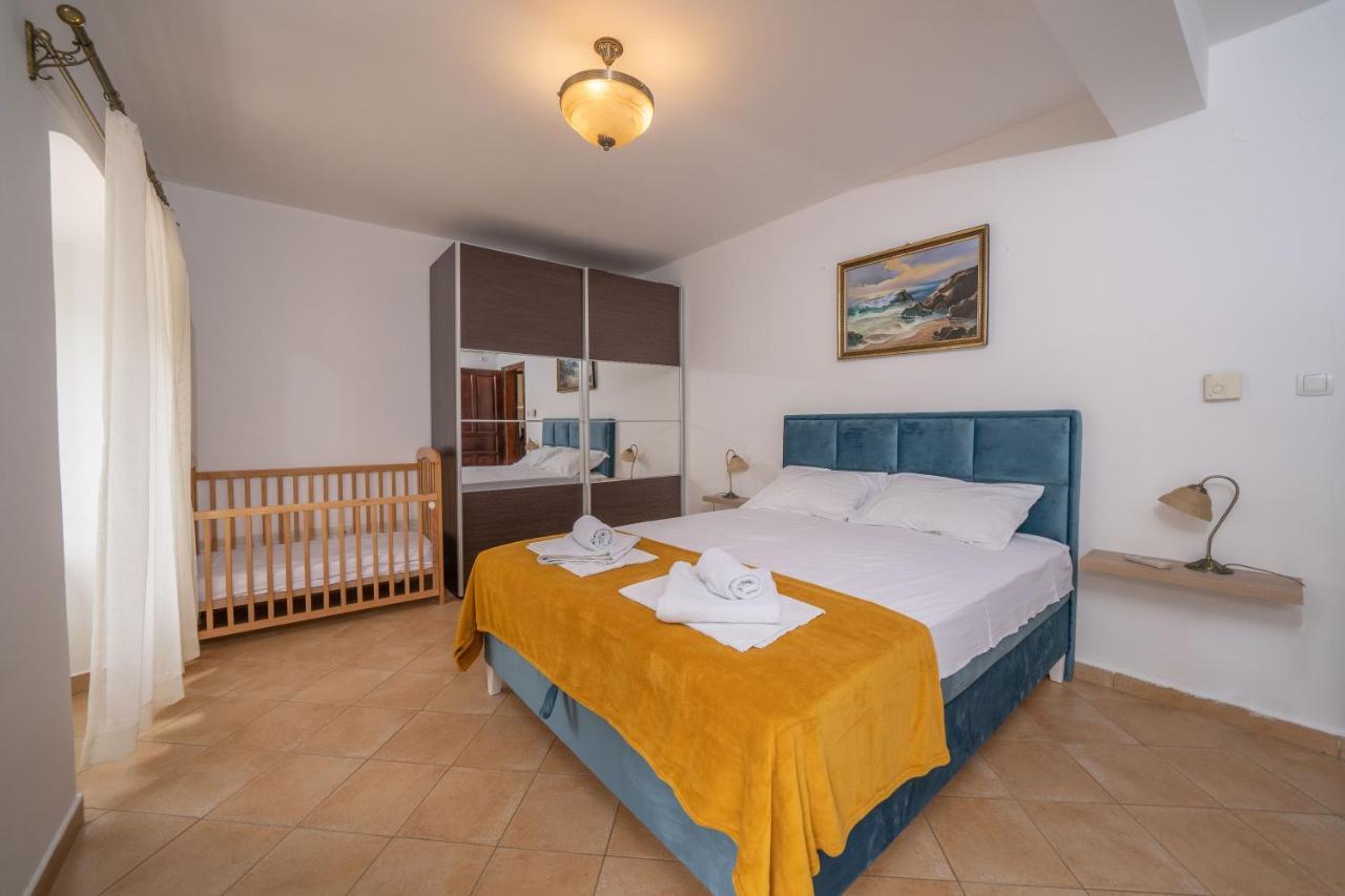 Dobrota Blue Appartement Kotor Buitenkant foto