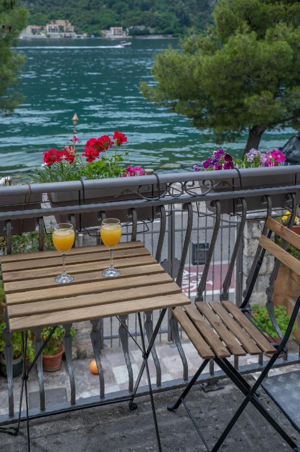 Dobrota Blue Appartement Kotor Buitenkant foto